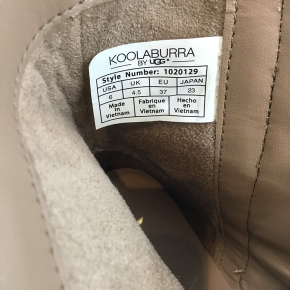 Kookaburra by UGG Kenz Western Suede Tassel Ankle Boot - Picture 10 of 13